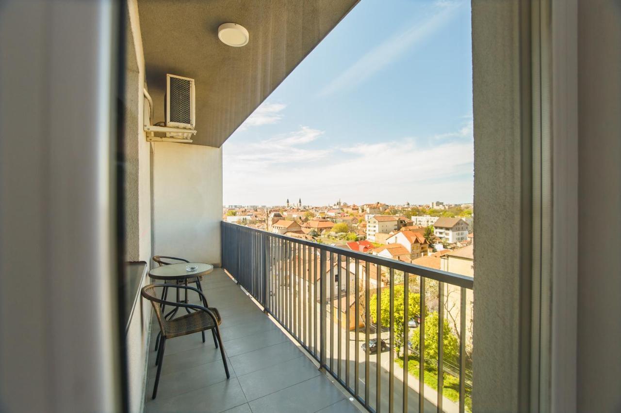 Panorama Views - Spacious Central Apartment Oradea Exteriör bild